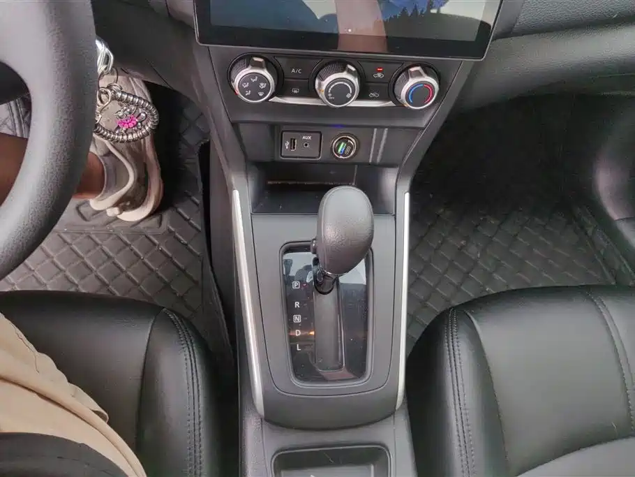 Nissan Sylphy 2019 — фото 16