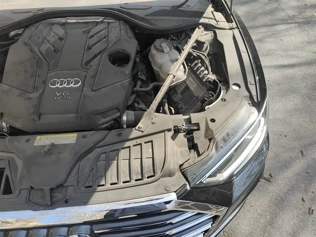 Audi A8 2020 — фото 21