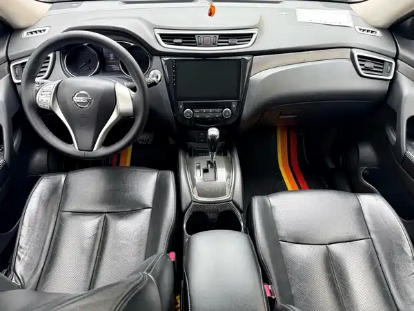 Nissan X-Trail 2015