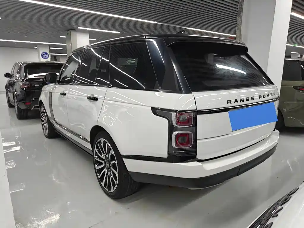 Land Rover Range Rover 2018 — фото 11