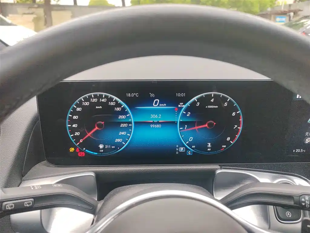Mercedes-Benz GLB 2023 — фото 12