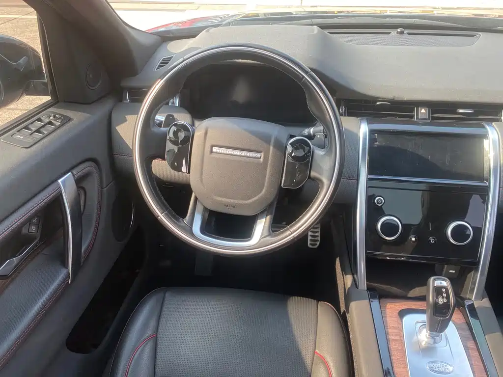 Land Rover Discovery Sport 2020 — фото 11