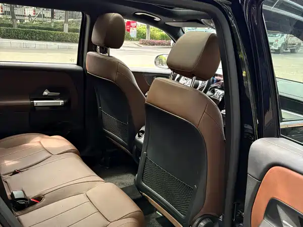 Mercedes-Benz GLB 2024