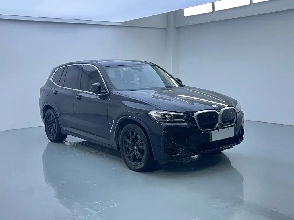 BMW iX3 2023 — фото 1