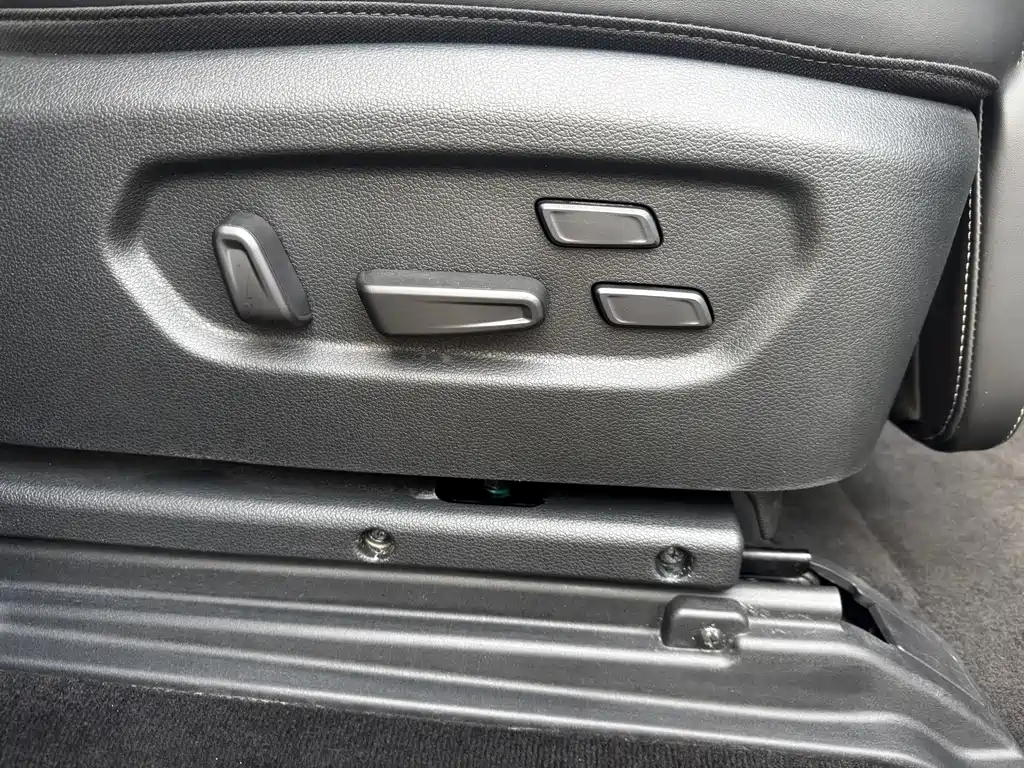 Hyundai Custo 2023 — фото 27