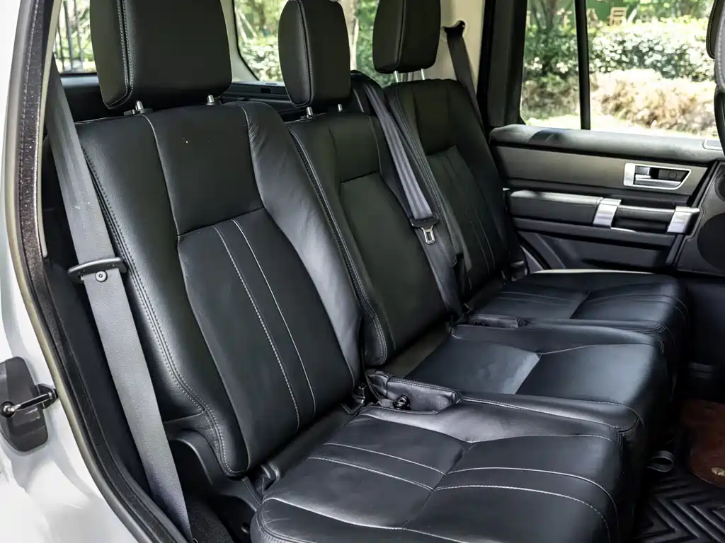 Land Rover Discovery 2016