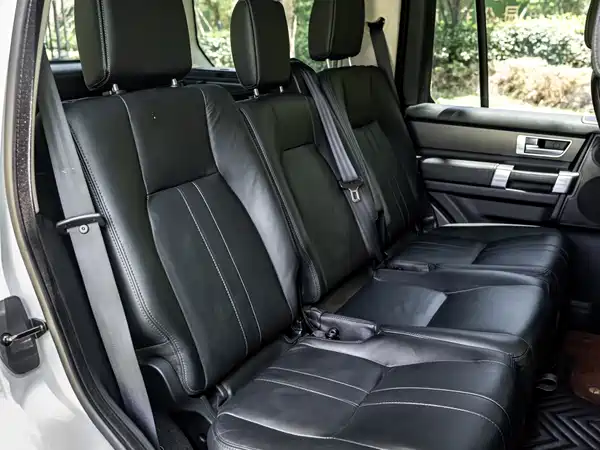 Land Rover Discovery 2016