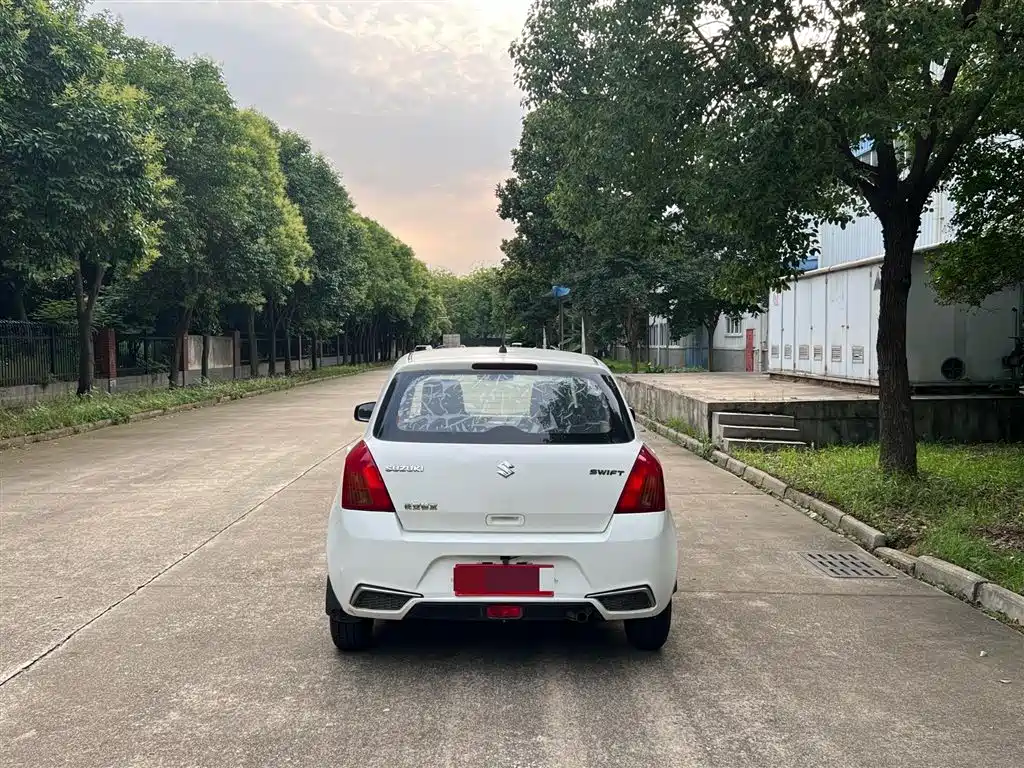 Suzuki Swift 2015