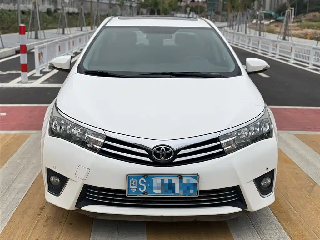 Toyota Corolla 2017 — фото 12