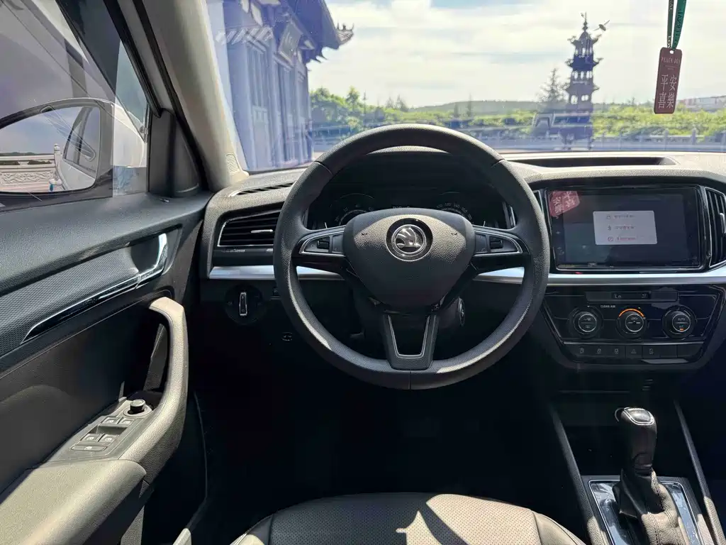 Skoda Kamiq 2023 — фото 16