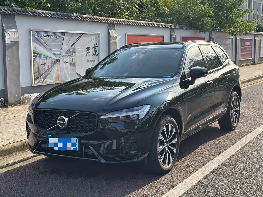 Volvo XC60 2022