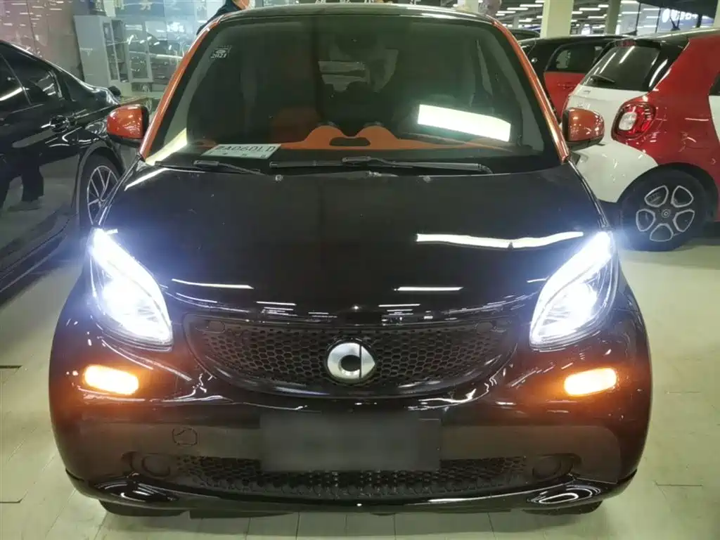 smart Fortwo 2015 — фото 3