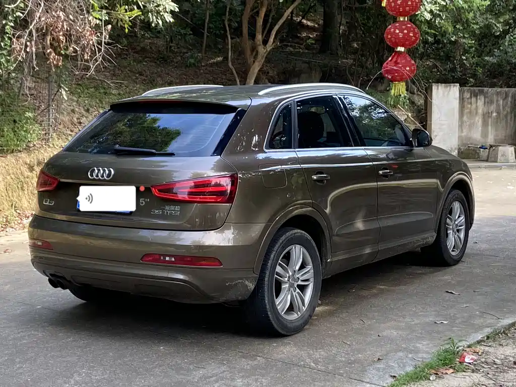 Audi Q3 2014 — фото 9
