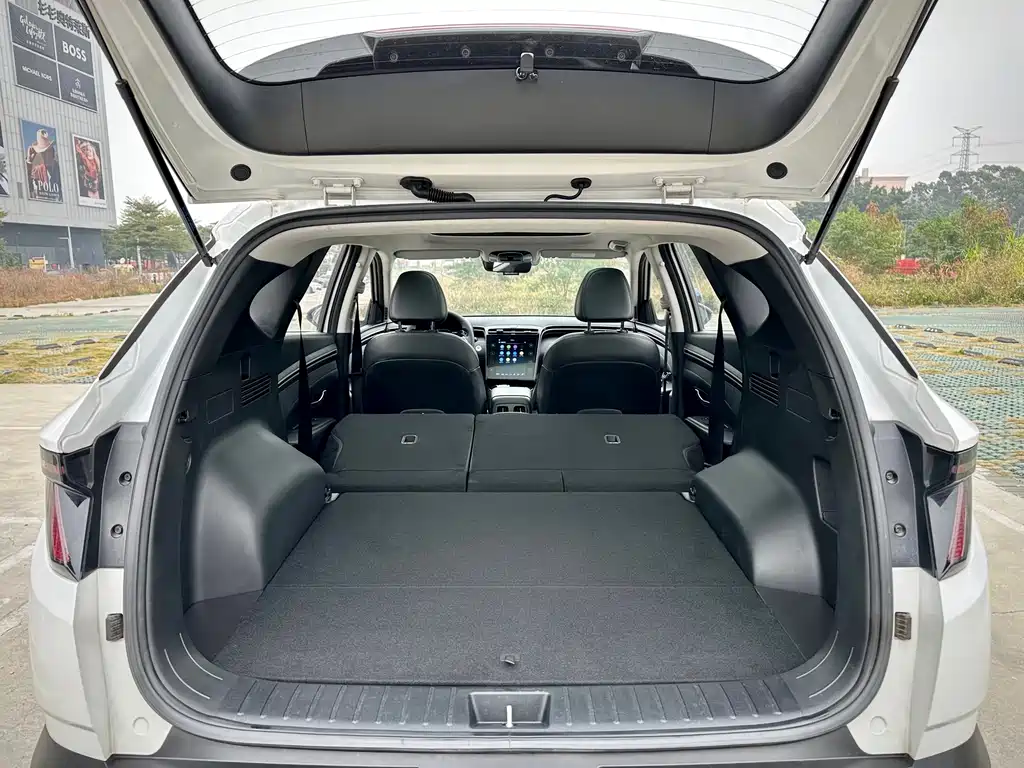 Hyundai Tucson 2023 — фото 20