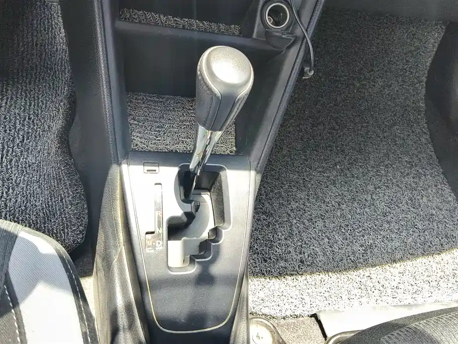 Toyota Yaris L 2020 — фото 15