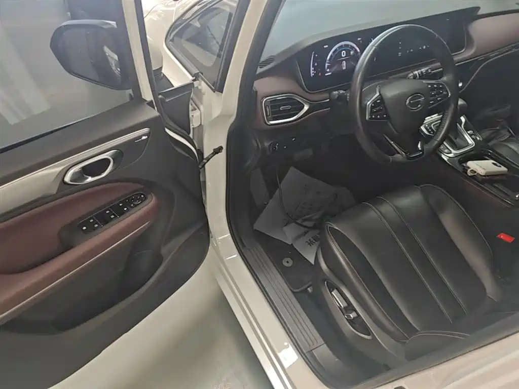 GAC Motor Trumpchi M6 2023 — фото 16