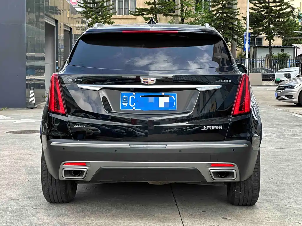 Cadillac XT5 2021 — фото 6