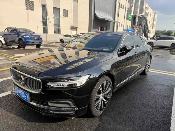 Volvo S90 2024
