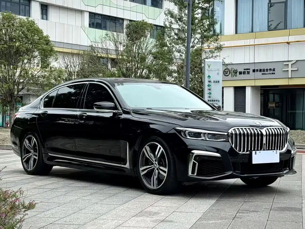 BMW 7 Series 2017 — фото 3