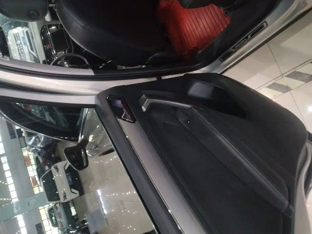 Volkswagen Tiguan L 2017 — фото 19