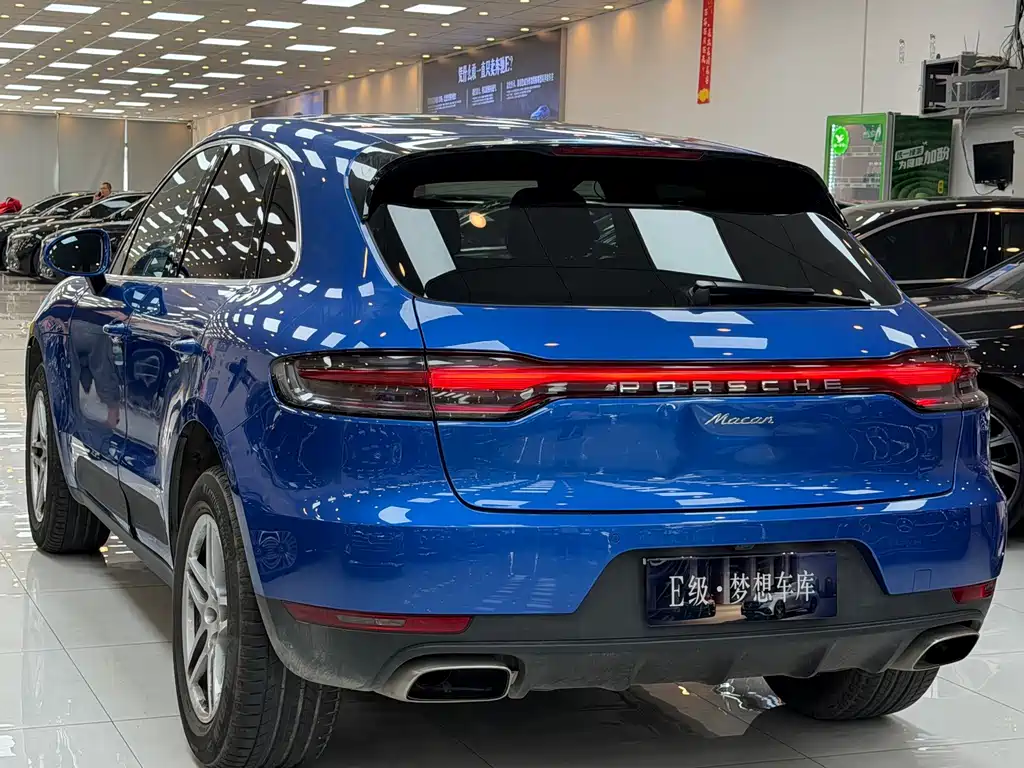 Porsche Macan 2019 — фото 22