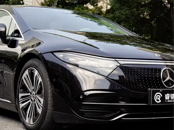Mercedes-Benz EQS 2024
