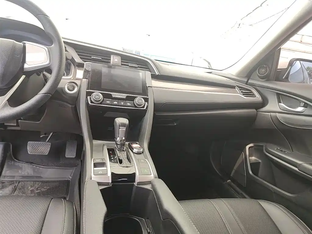 Honda Civic 2020 — фото 14