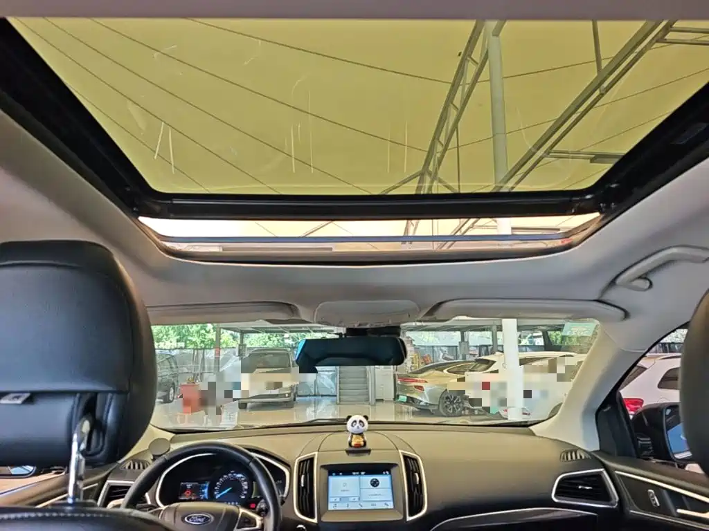 Ford Edge 2019 — фото 18