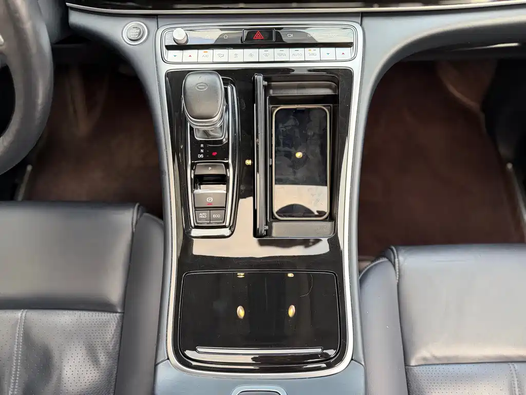 GAC Motor Trumpchi M8 2022 — фото 15