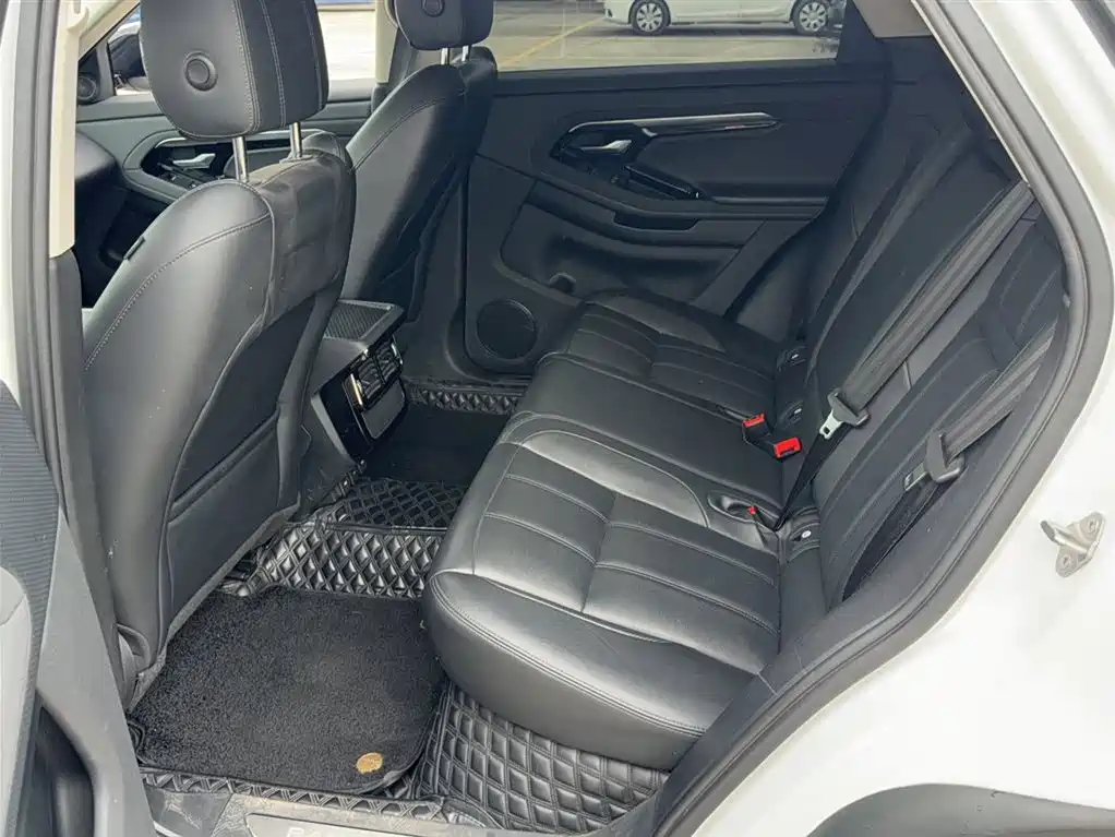Land Rover Evoque 2022 — фото 9