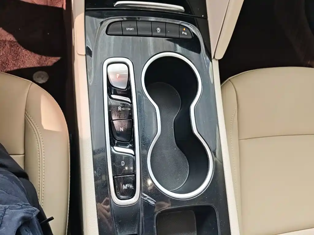 Buick Regal 2020 — фото 14