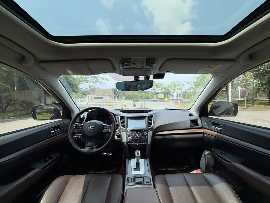 Subaru Outback 2014 — фото 18