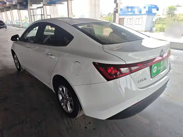 MG GT 2019
