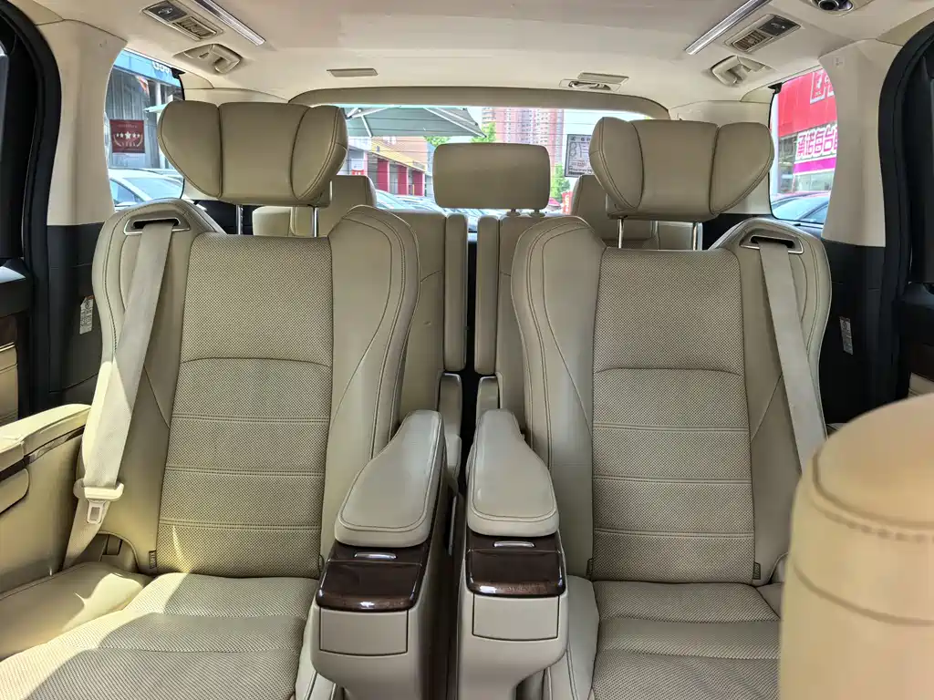 Toyota Alphard 2017 — фото 14