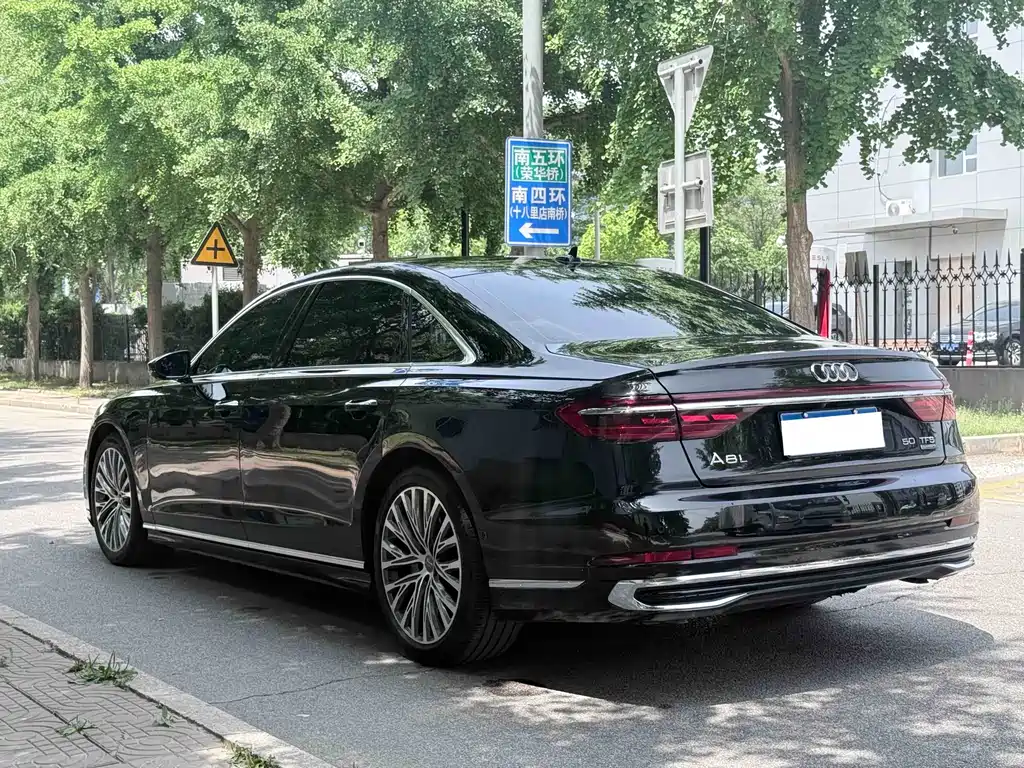 Audi A8 2023 — фото 54