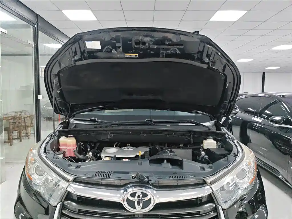 Toyota Highlander 2018 — фото 16
