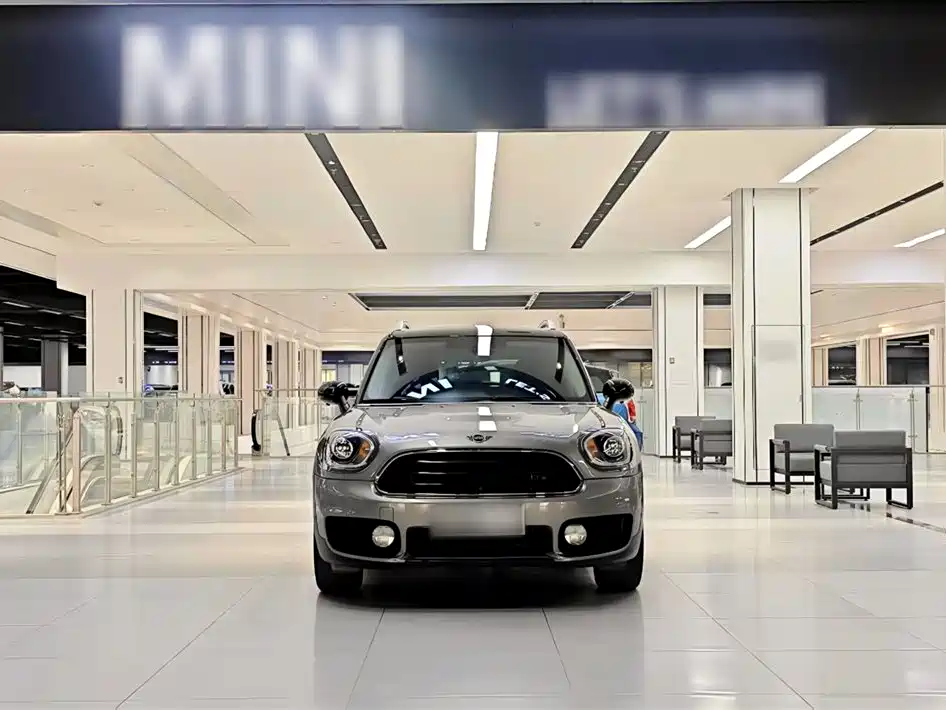 MINI Countryman 2019 — фото 21