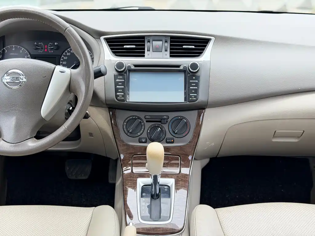 Nissan Sylphy 2013 — фото 11
