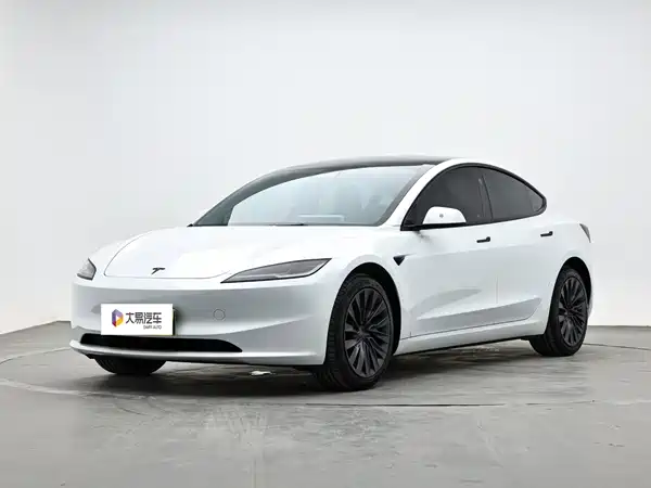Tesla Model 3 2026