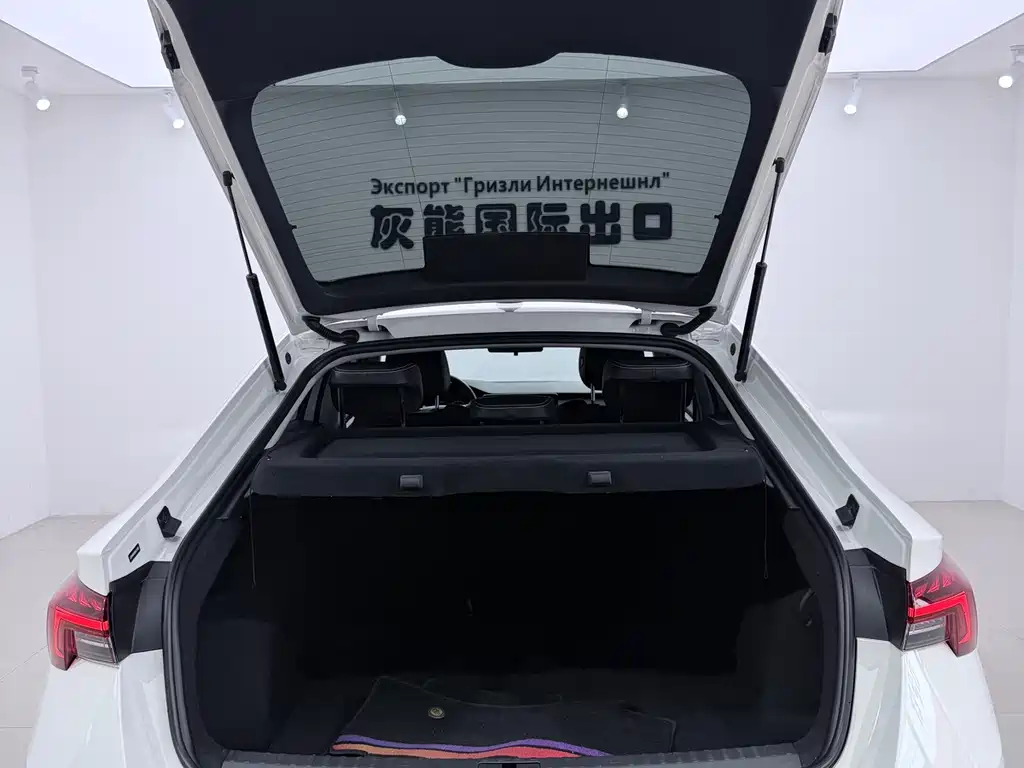 Skoda Octavia 2022 — фото 16