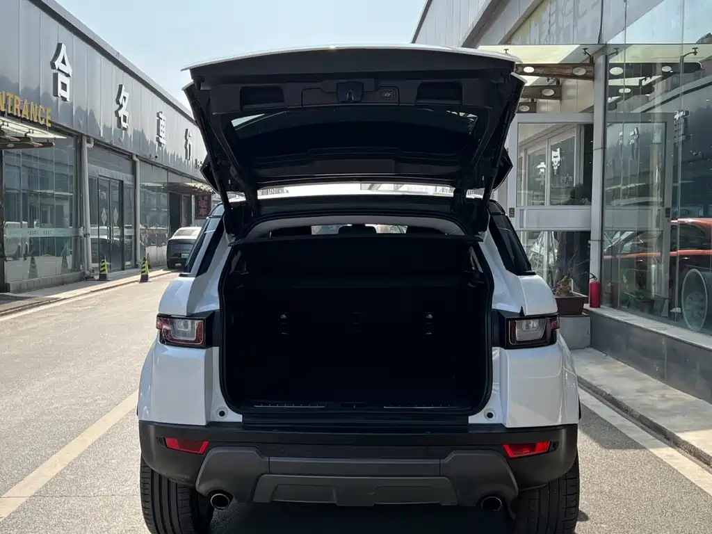 Land Rover Evoque 2018 — фото 6