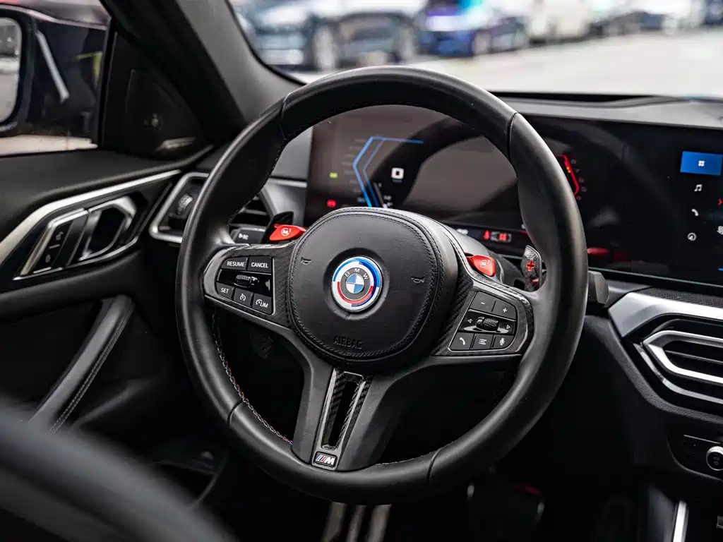 BMW M4 2024 — фото 10