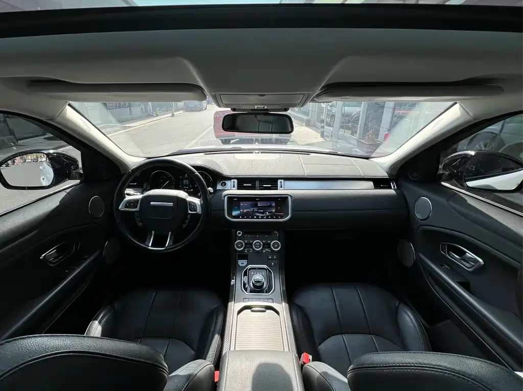 Land Rover Evoque 2018 — фото 11
