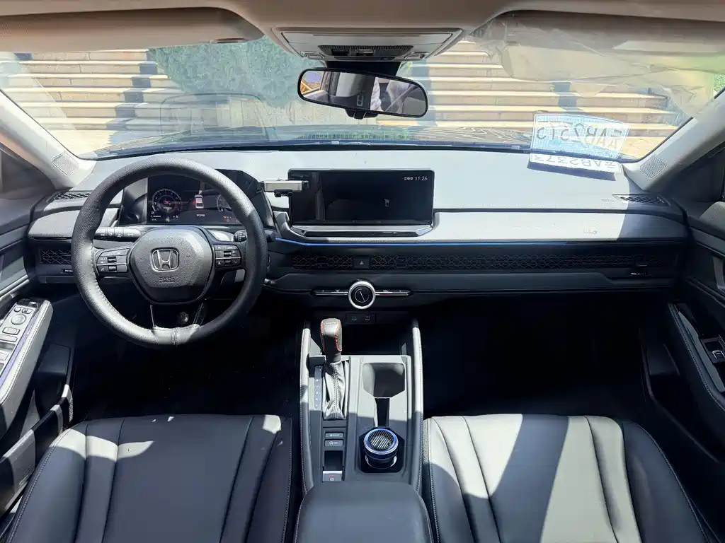 Honda Accord 2024 — фото 17