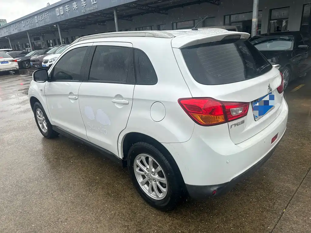 Mitsubishi Jinxuan ASX 2015 — фото 5