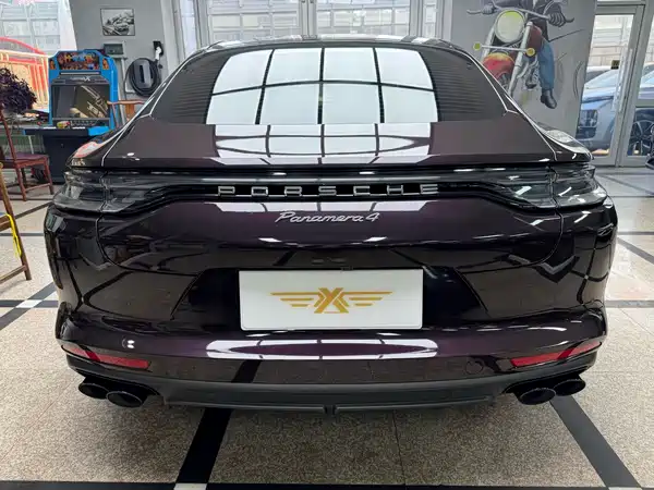 Porsche Panamera 2022