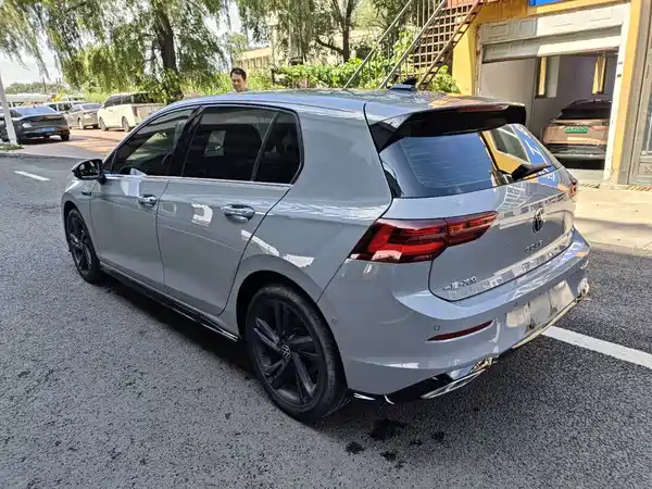 Volkswagen Golf 2022