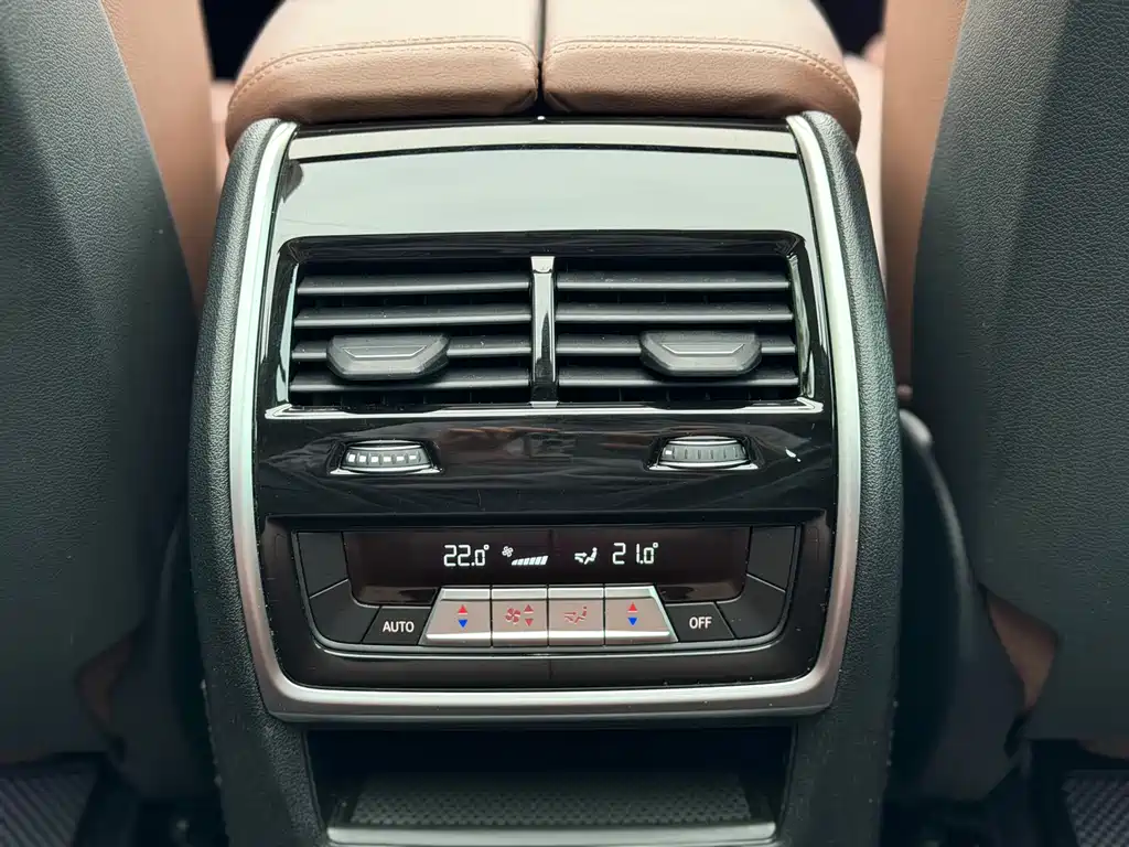 BMW X5 2021 — фото 11