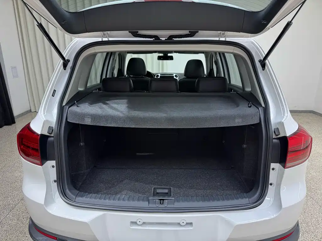 Volkswagen Tiguan 2017 — фото 31