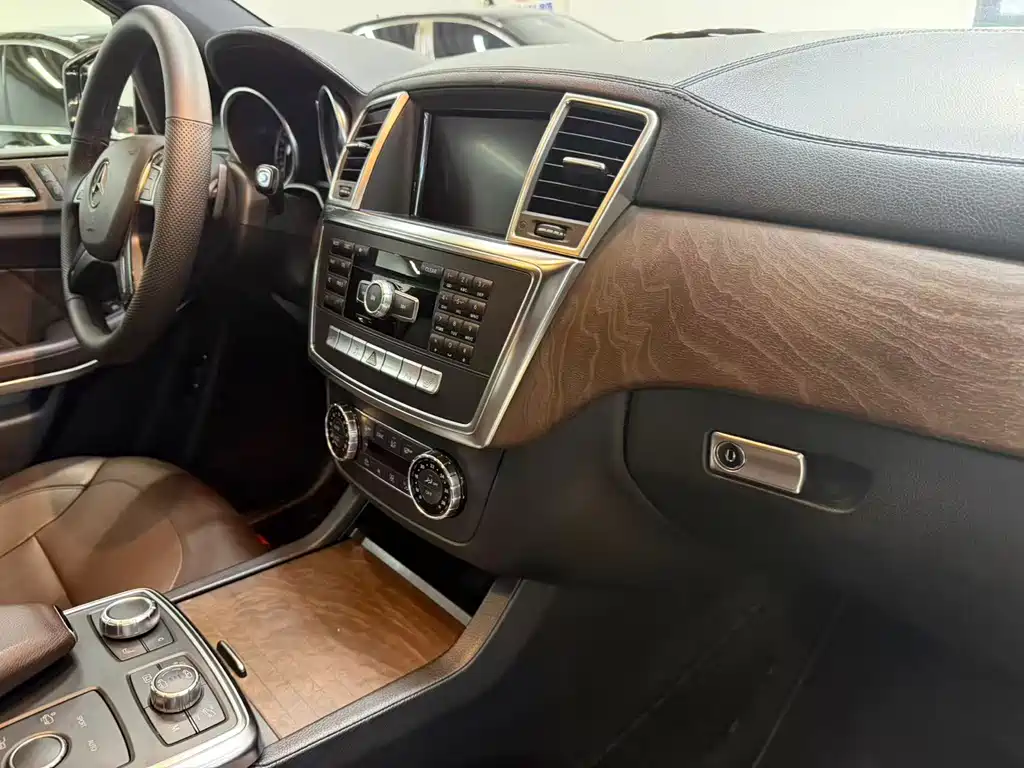 Mercedes-Benz GL-Class 2014 — фото 16